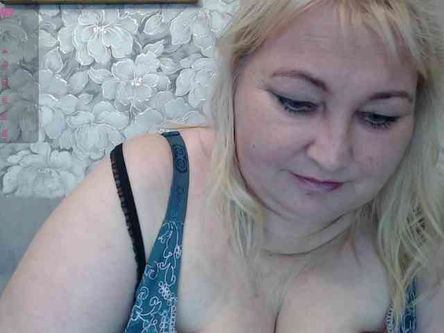 -Lady-X- webcam