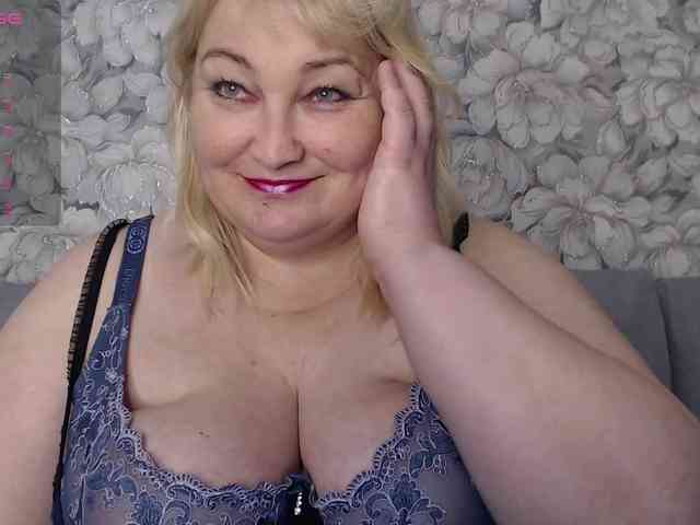 -Lady-X- webcam