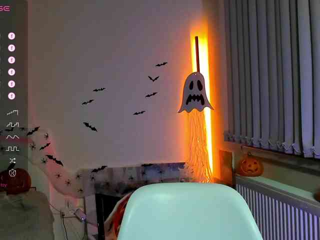 AndreaBlossom webcam