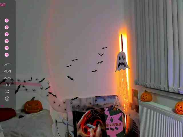 AndreaBlossom webcam