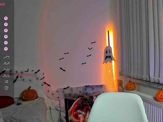 AndreaBlossom webcam