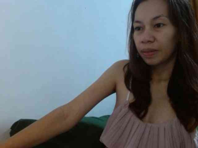 ArianneHeart webcam