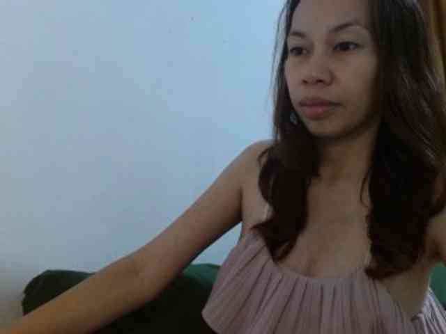 ArianneHeart webcam