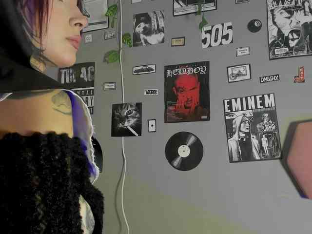 Yuliana-Demon webcam