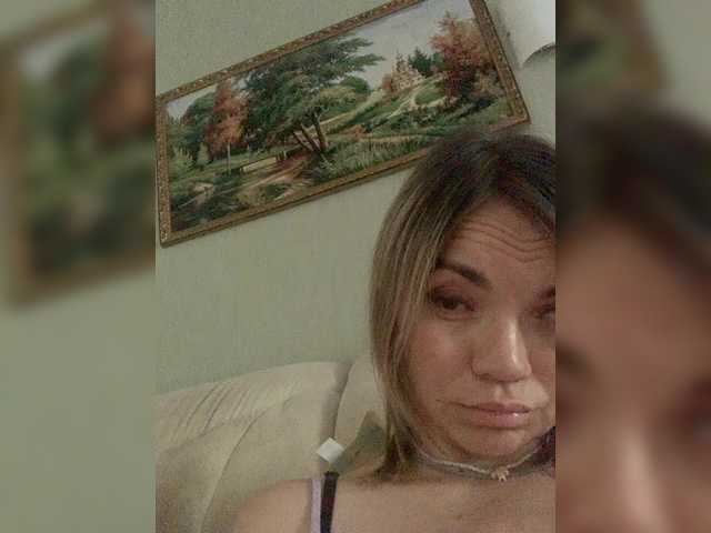Ella-Pearlie webcam