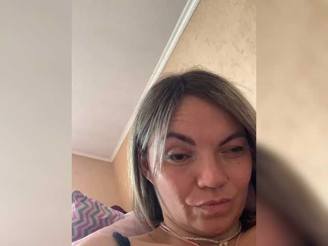 Ella-Pearlie webcam