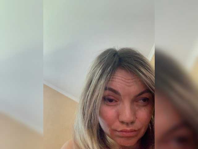 Ella-Pearlie webcam