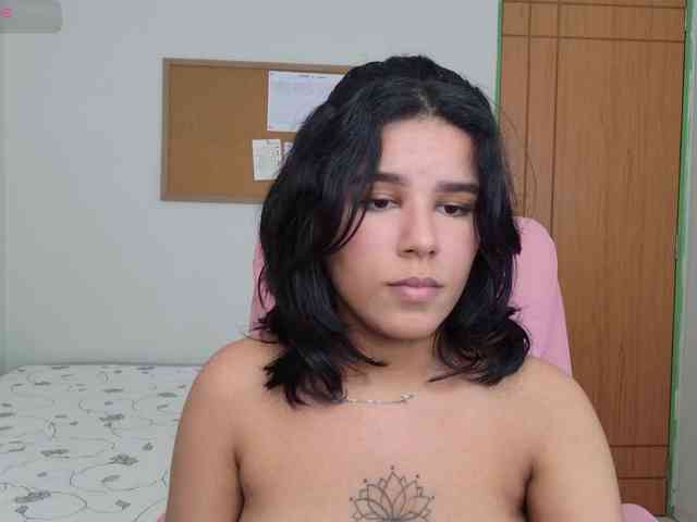 ninapego webcam