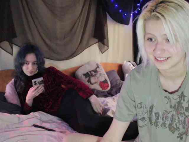 Nagito_Komaeda webcam