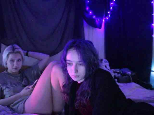 Nagito_Komaeda webcam