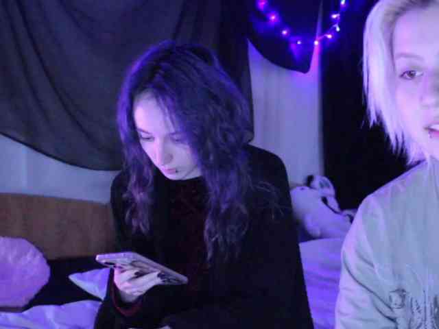 Nagito_Komaeda webcam