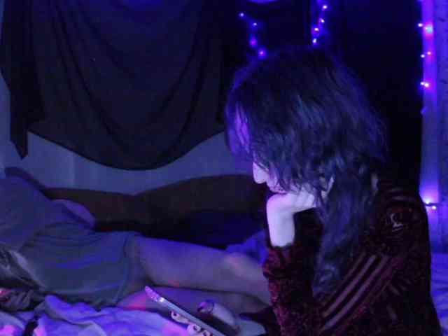 Nagito_Komaeda webcam