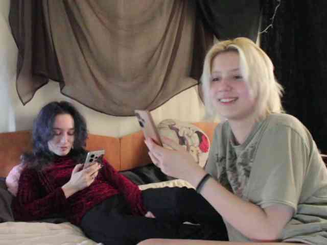 Nagito_Komaeda webcam