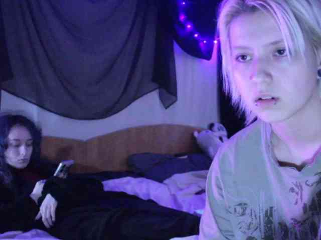 Nagito_Komaeda webcam