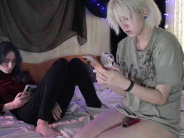 Nagito_Komaeda webcam