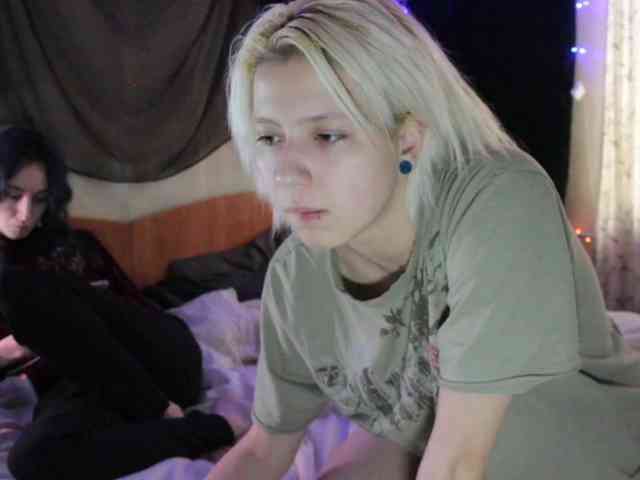 Nagito_Komaeda webcam
