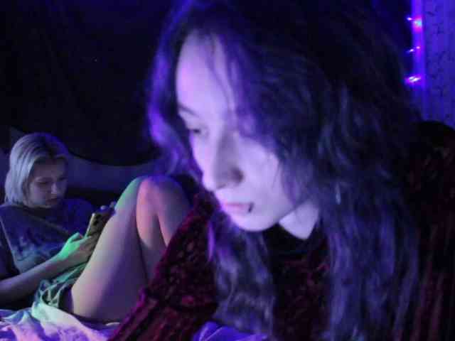 Nagito_Komaeda webcam