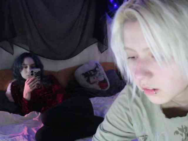 Nagito_Komaeda webcam