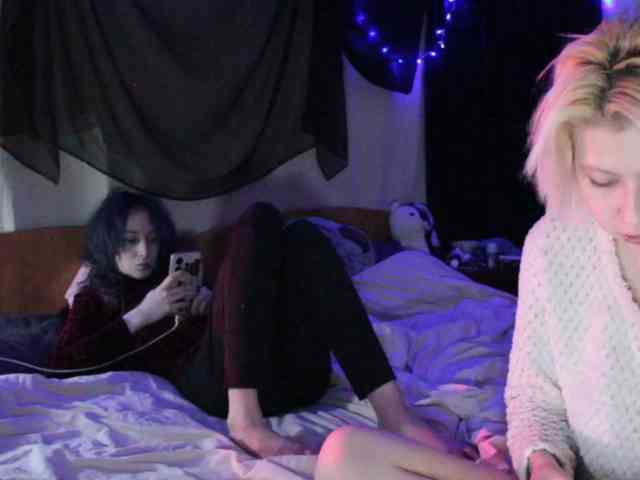 Nagito_Komaeda webcam