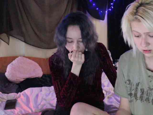 Nagito_Komaeda webcam