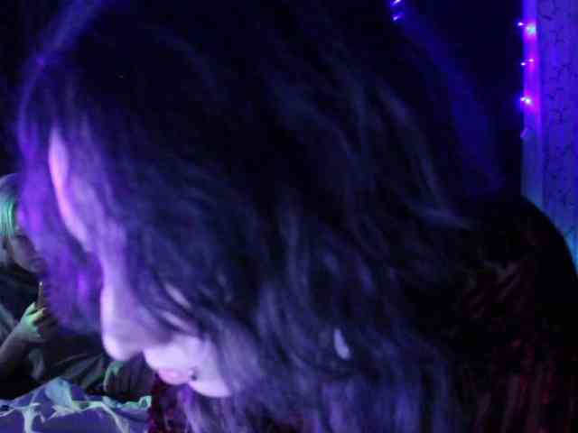 Nagito_Komaeda webcam