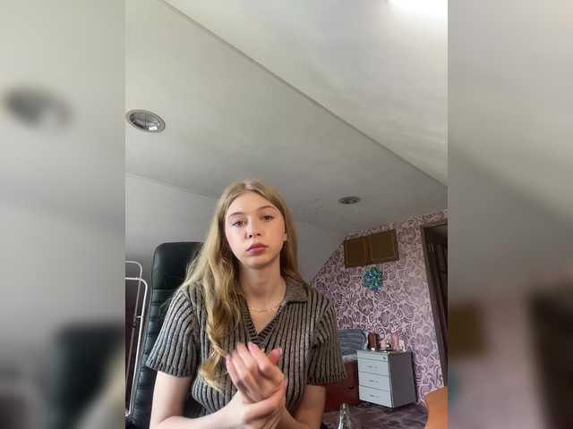 Nellie-Lolly webcam