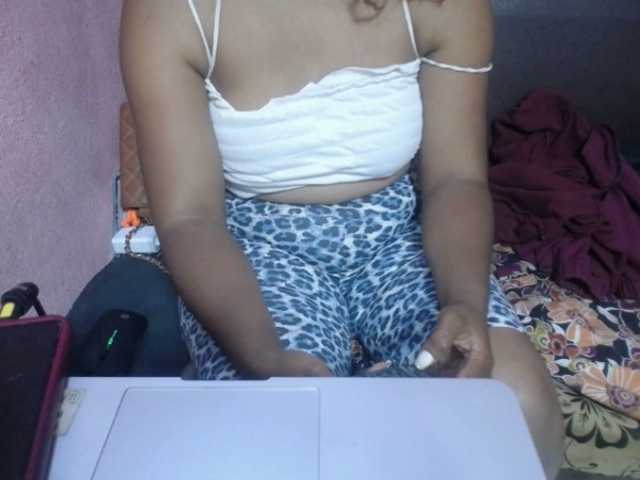 jenniella webcam