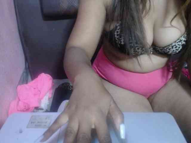 jenniella webcam