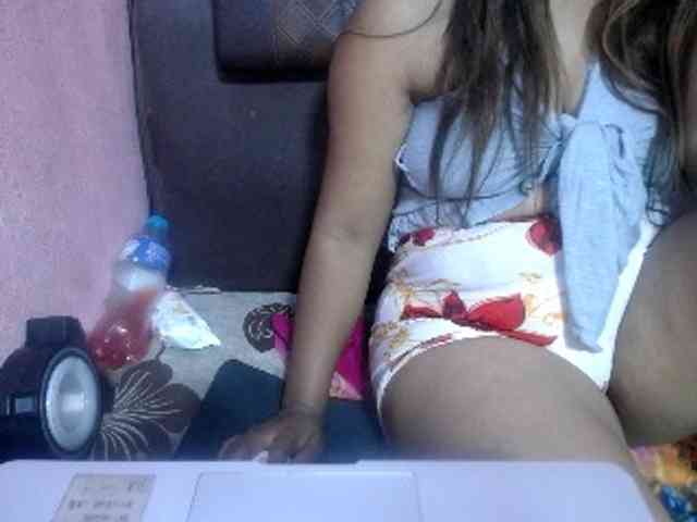 jenniella webcam