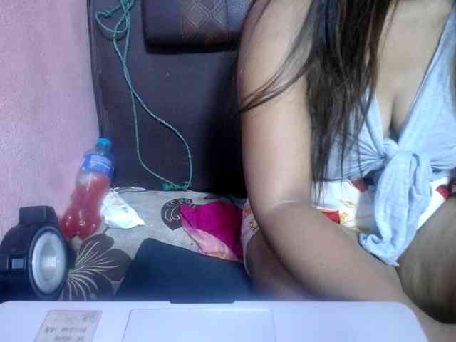 jenniella webcam