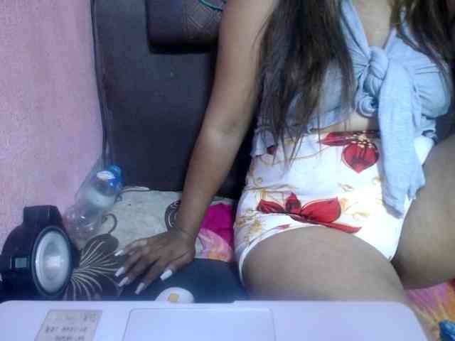jenniella webcam