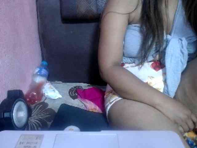 jenniella webcam