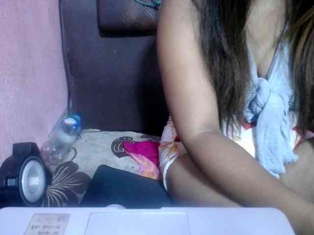 jenniella webcam