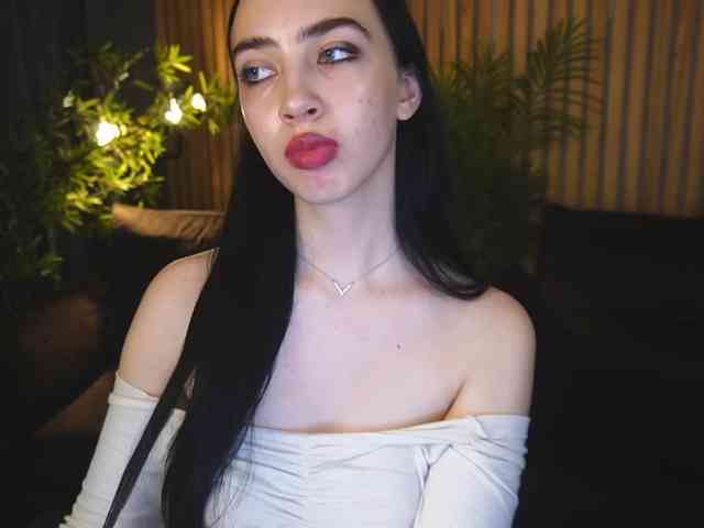 WildKittenX webcam