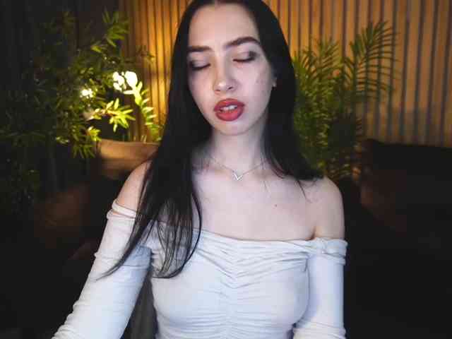WildKittenX webcam