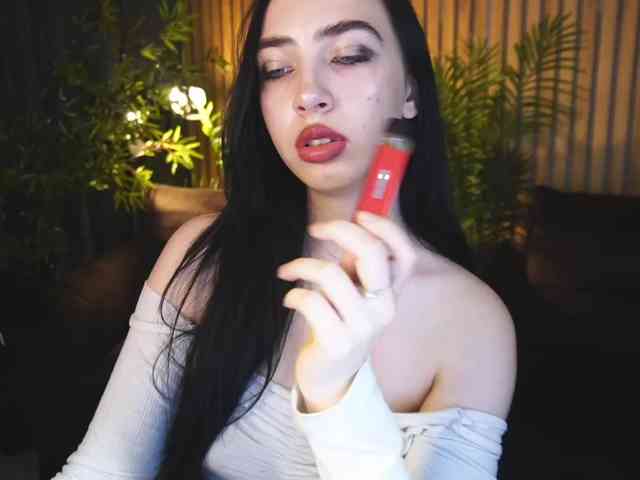 WildKittenX webcam