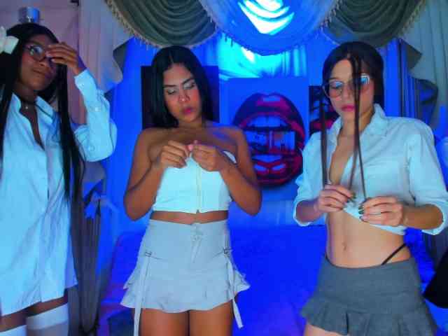 hotties-kittens webcam
