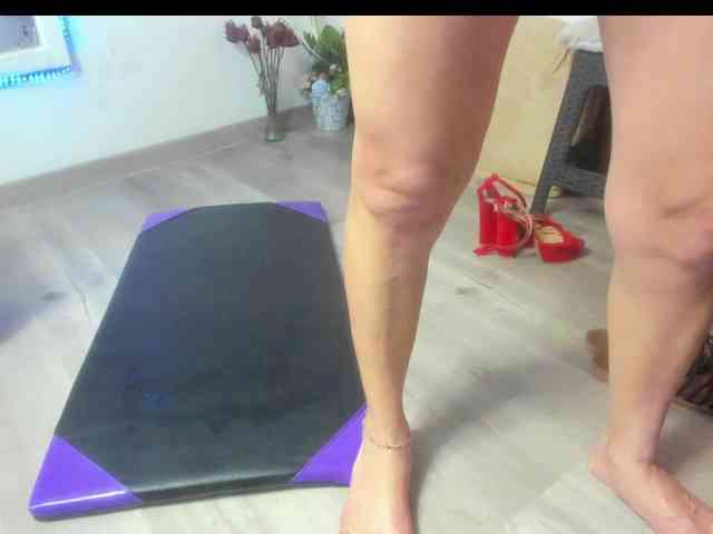 SheraMilf webcam