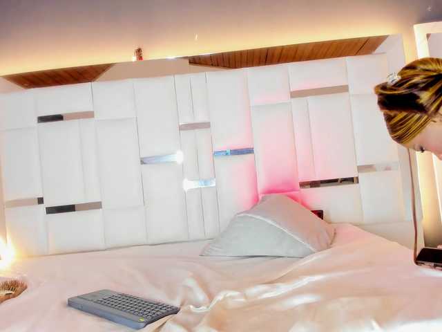 LucianaMorena webcam