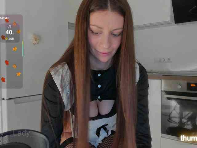 LuckyLady01 webcam
