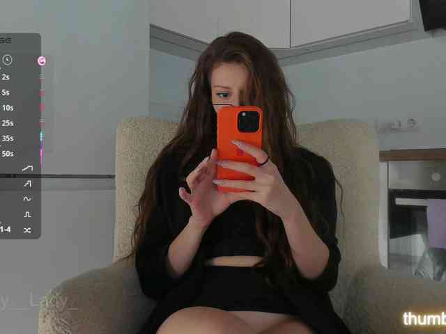 LuckyLady01 webcam
