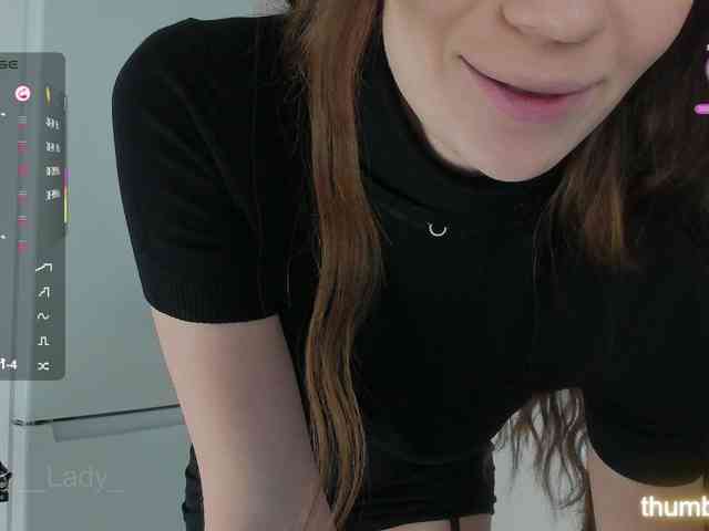 LuckyLady01 webcam