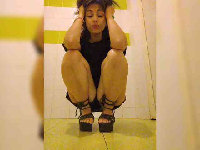 Tinablackkk webcam
