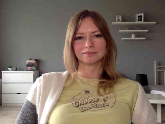 kissMillie webcam