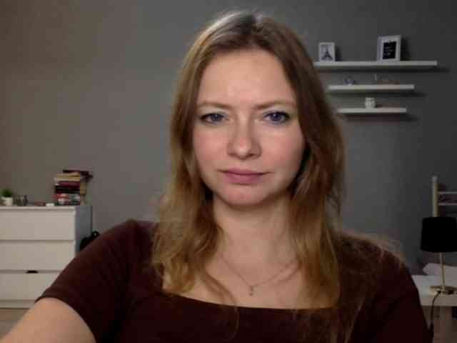 kissMillie webcam