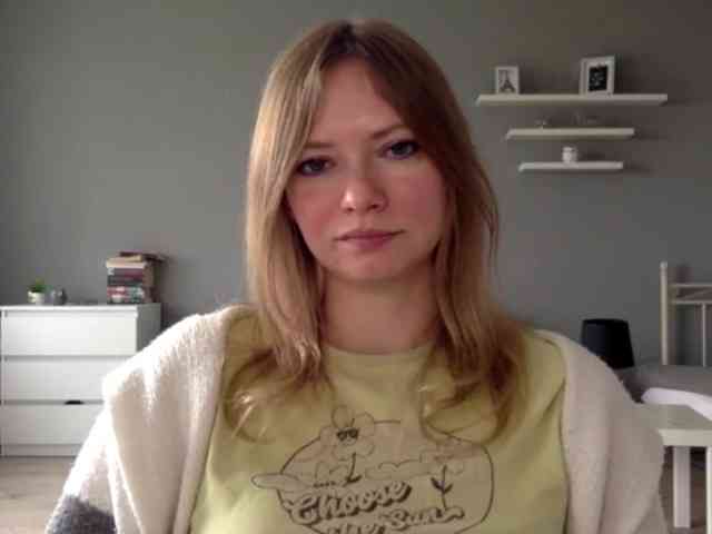 kissMillie webcam