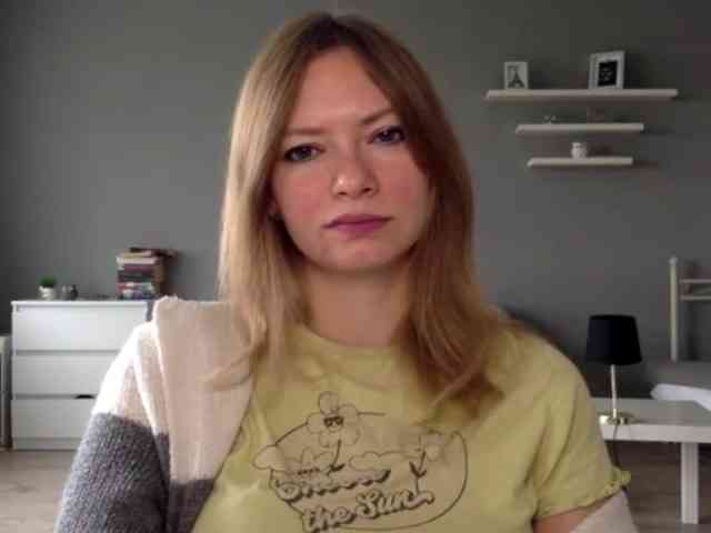 kissMillie webcam