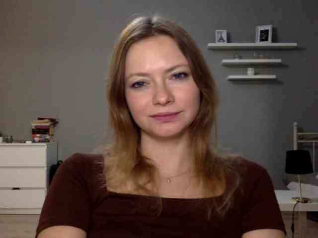 kissMillie webcam