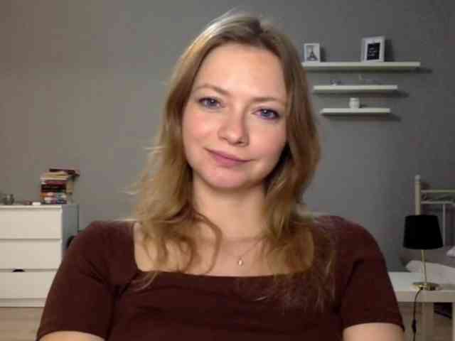 kissMillie webcam
