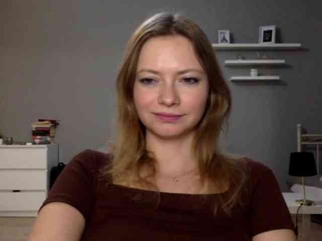 kissMillie webcam